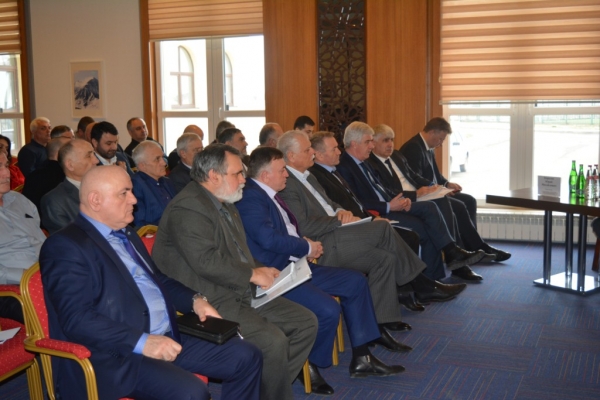 Состоялась стратегическая сессия по вопросу создания и функционирования промышленного кластера строительных материалов Республики Дагестан