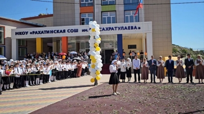 Сегодня в Дагестане торжественно открыли 15 новых школ на 6582 ученических места и 13 детских садов на 1970 мест