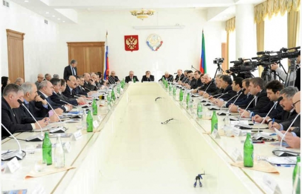 Глава Дагестана встретился с руководителями предприятий республики