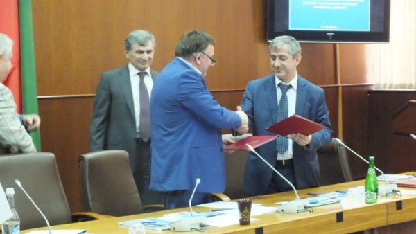 Соглашение о сотрудничестве подписали Торгово-Промышленная палата РД и Гильдия Строителей СКФО.