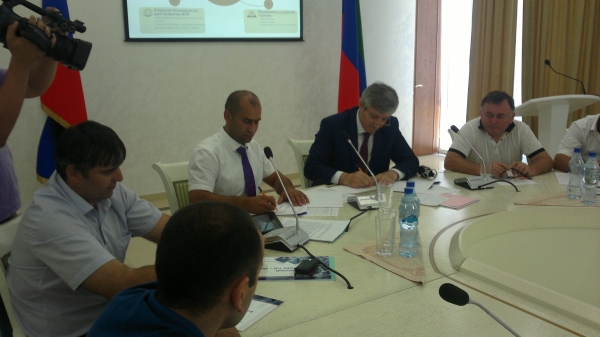 А.Шахбанов принял участие в заседании Общественного совета при Уполномоченном по защите прав предпринимателей в РД