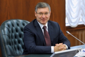 Министр строительства и ЖКХ РФ Владимир Якушев поздравляет коллег и работников строительной отрасли с Днем строителя