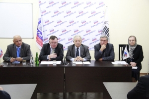 В ЗАЩИТУ ИНТЕРЕСОВ РАБОТНИКОВ