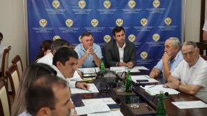 Вопросы, волнующие общественность, обсудили в Минстрое РД